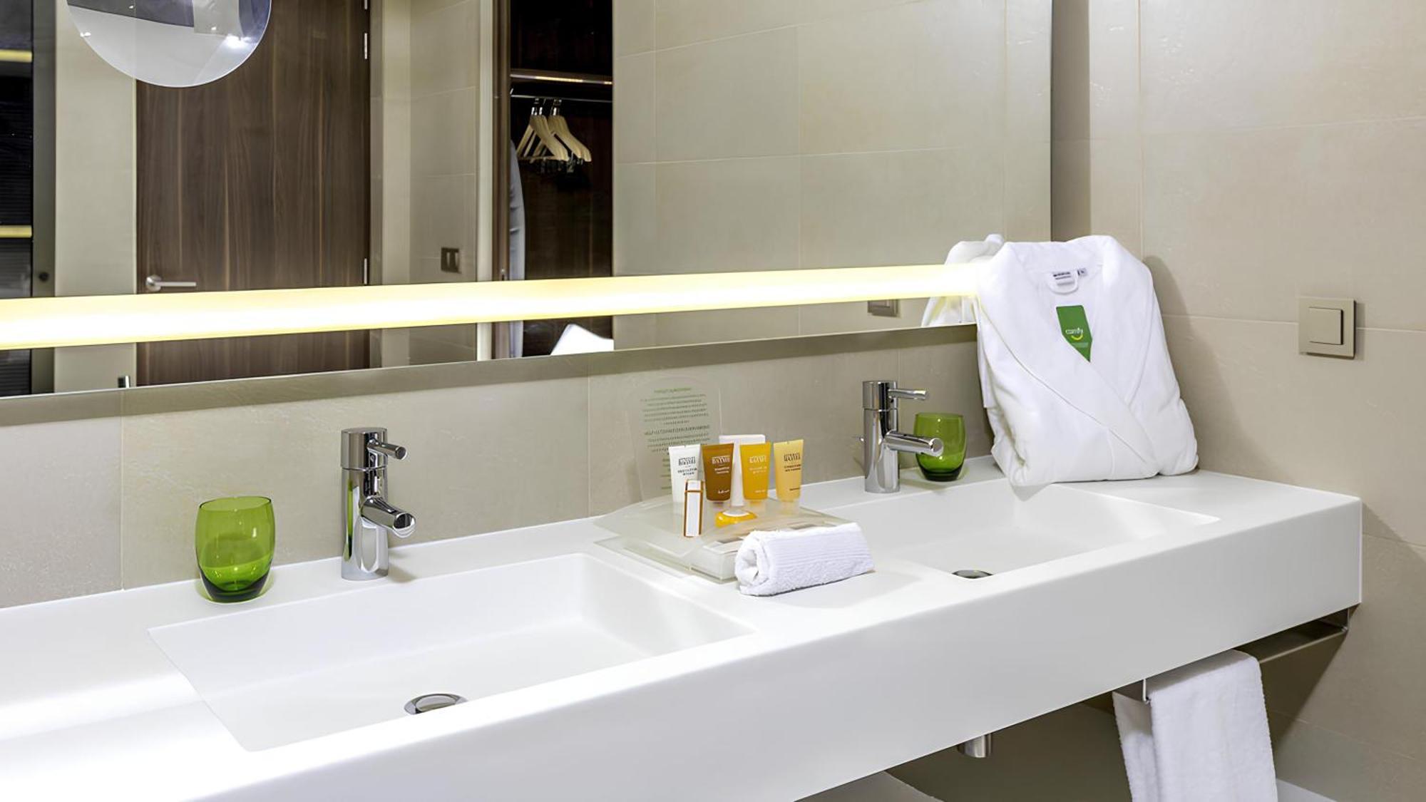 Holiday Inn Algiers - Cheraga Tower By Ihg Esterno foto